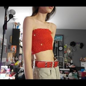 red bandeau tube top w/ embroidered daisy flowers